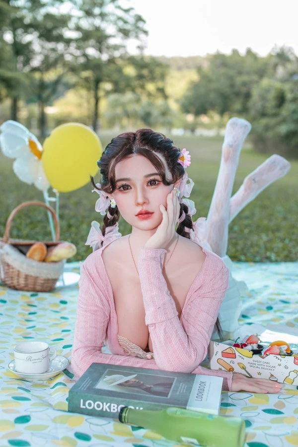 Full-Size Sexy Asian Sex Dolls Wanda
