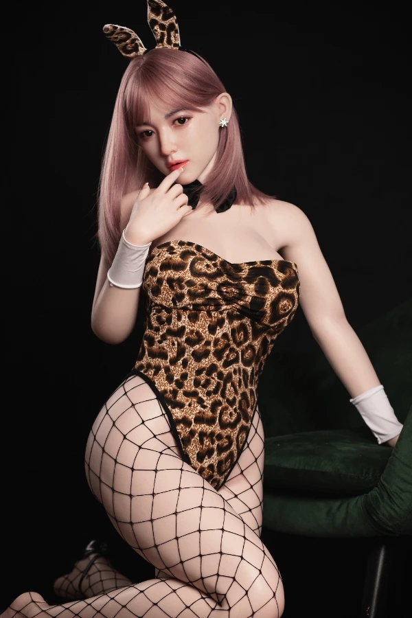 Sexy Asian Silicone Sex Dolls Paisley