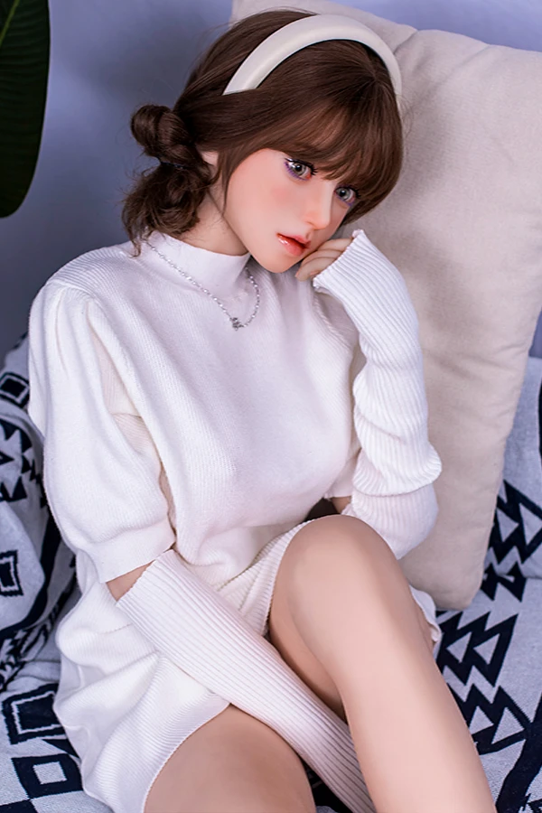 Cute and Sexy Asian Sex Dolls olive