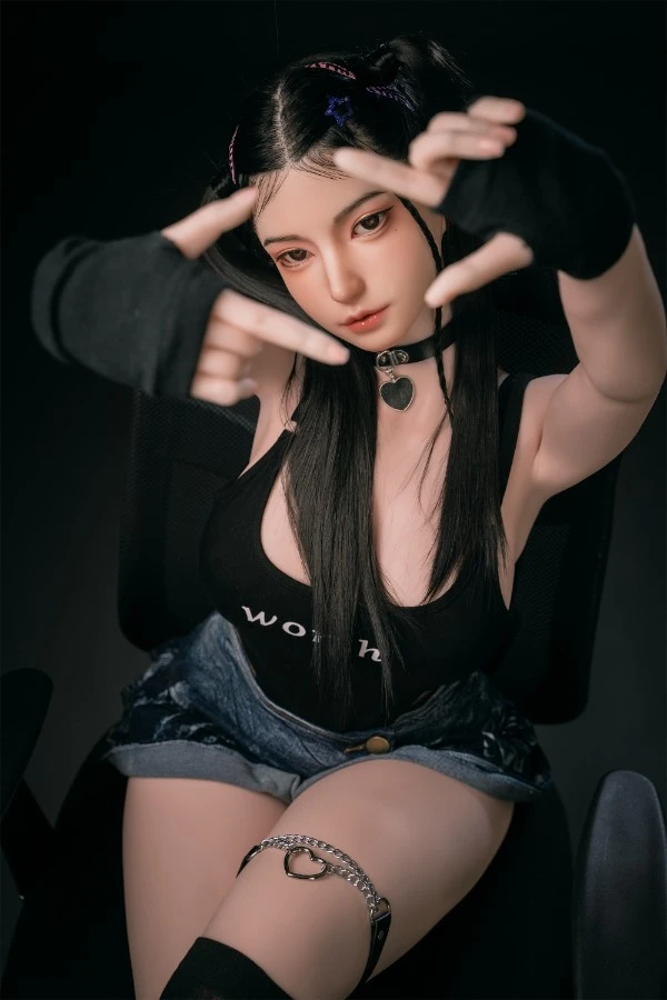Sexy Asian Silicone Sex Dolls Fiona