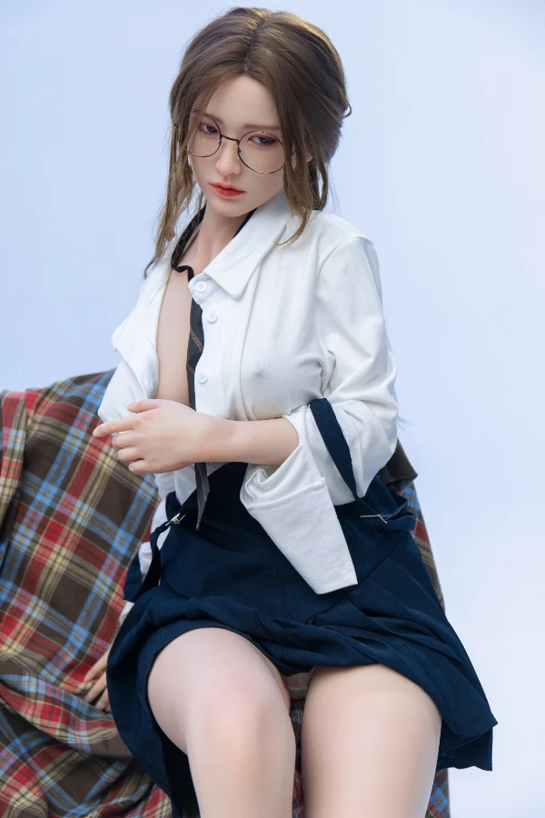 Full-Size Sexy Asian Sex Dolls Riley