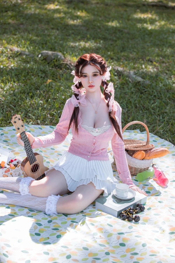 Full-Size Sexy Asian Sex Dolls Wanda