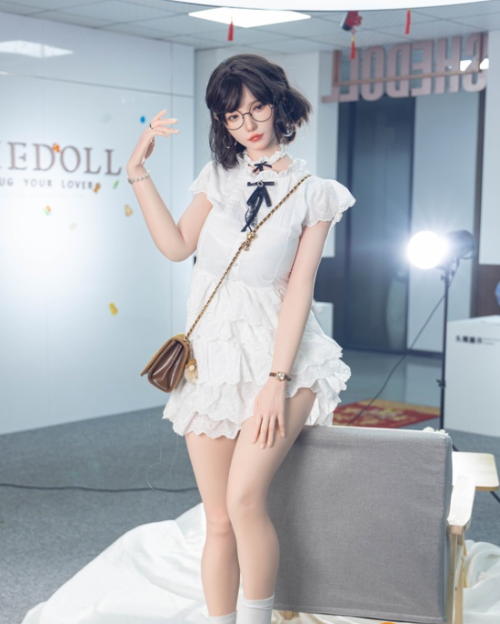 Cute Asian Sex Dolls Brianna