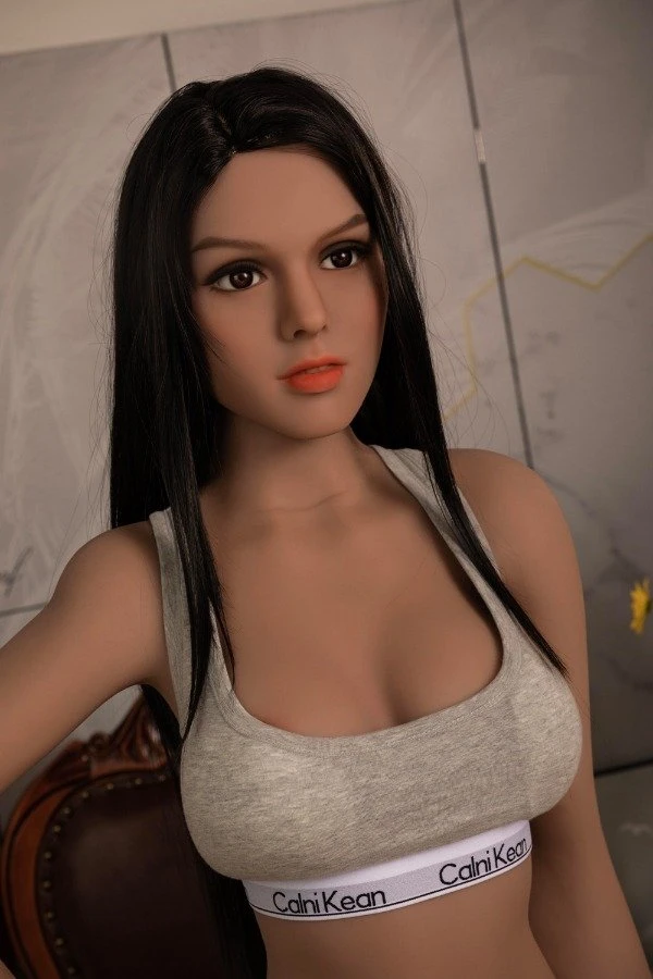 European Lifelike Female Sex Doll Story