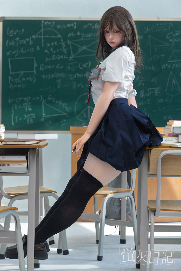 Cute Full-Size Asian Silicone Sex Dolls Evelyn