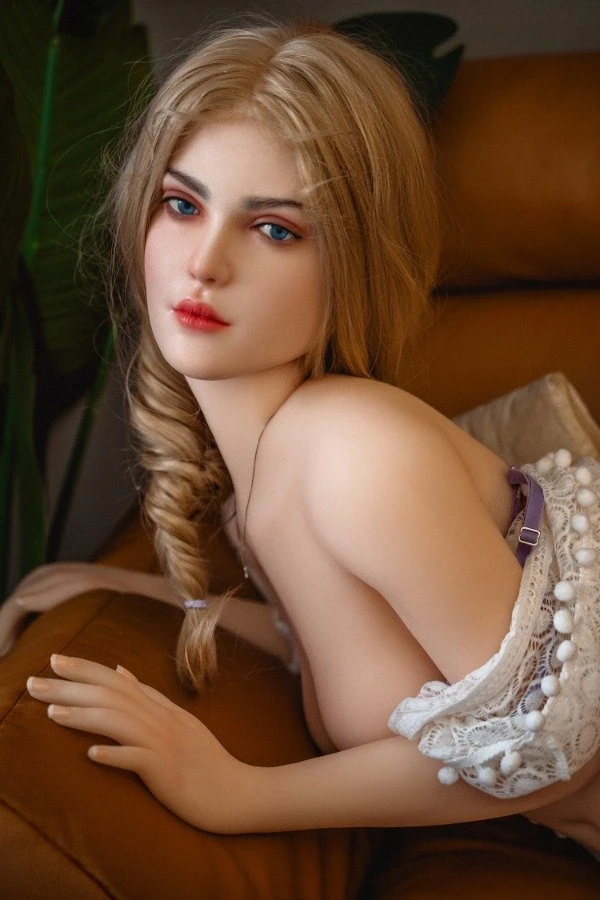 European Blonde Sex Doll with Small Breasts Zelda