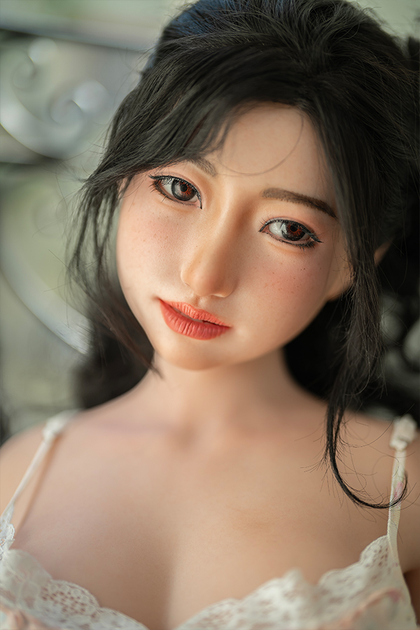 Cute Asian Sex Dolls Kayla