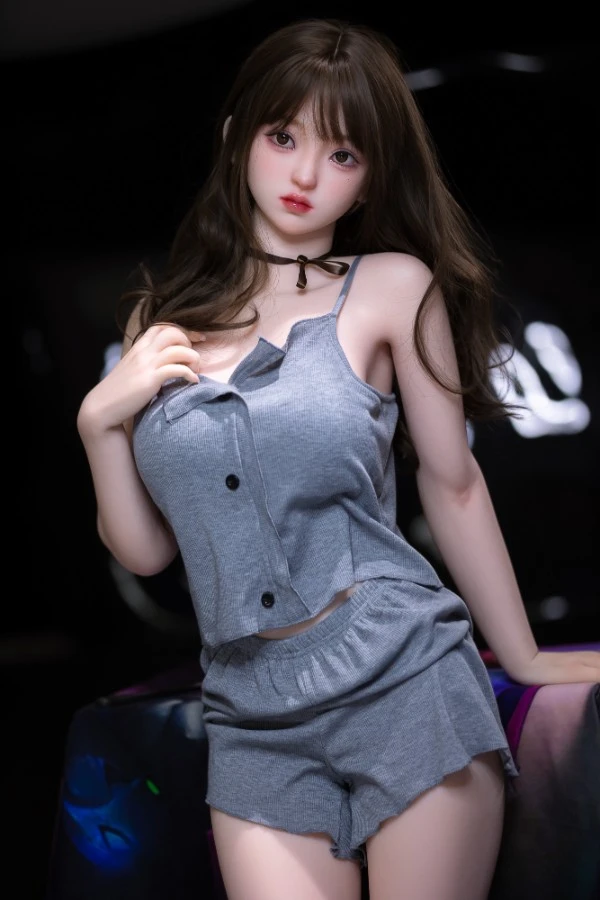 Cute Asian Sex Dolls Vanessa
