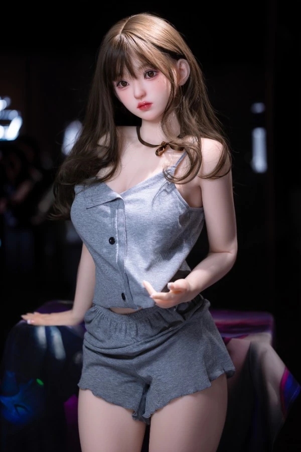 Cute Asian Sex Dolls Vanessa