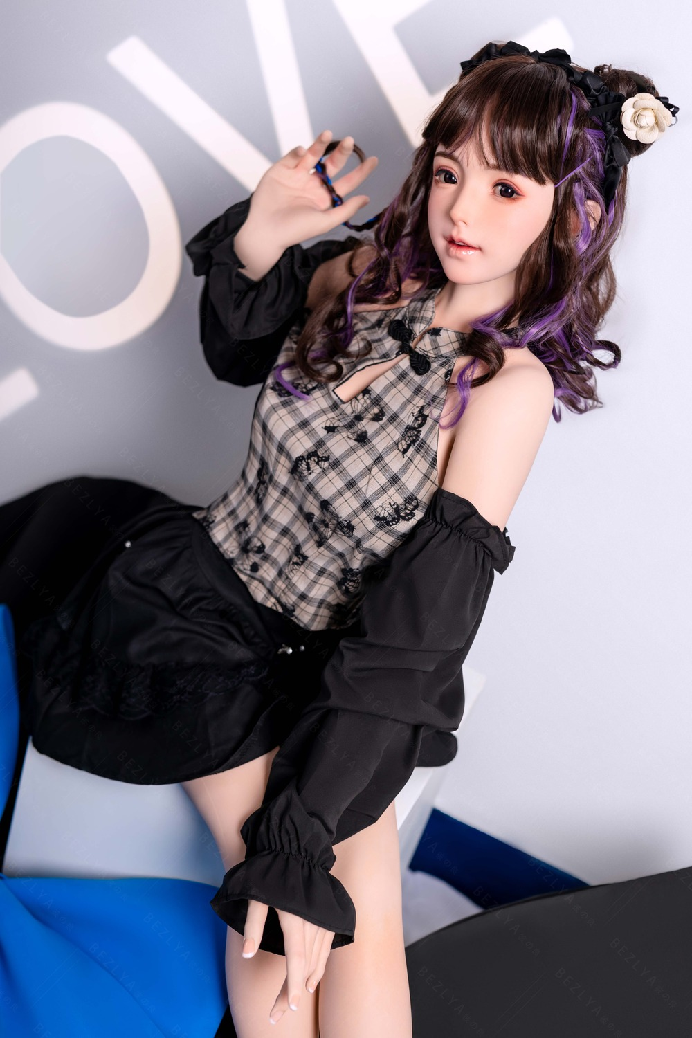 Cute Asian silicone sex doll with a small bust AZM970