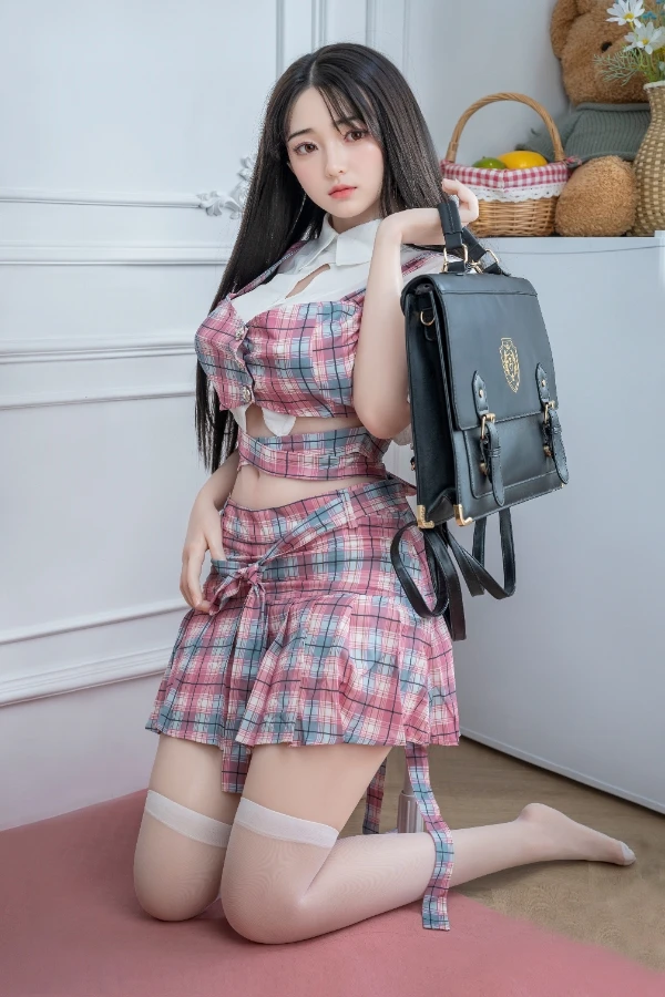 Cute Asian and Japanese Sex Dolls Verna