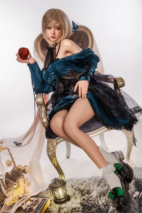 Cute and Sexy Asian Sex Dolls Maren