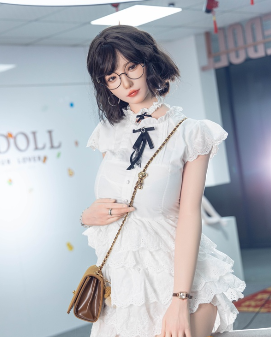 Cute Asian Sex Dolls Brianna
